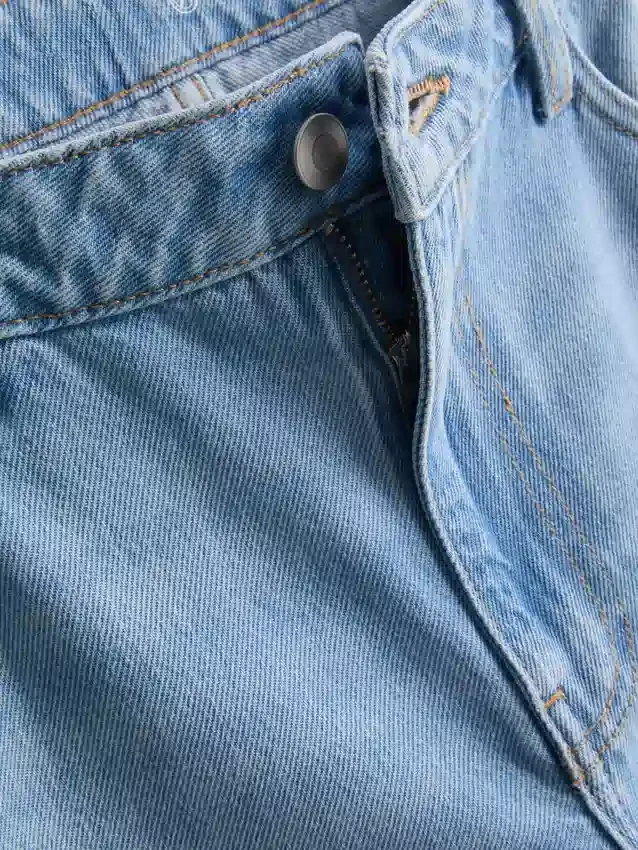 Baumwoll-Denim-Jeans mit mittlerer Leibhöhe und weitem Bein