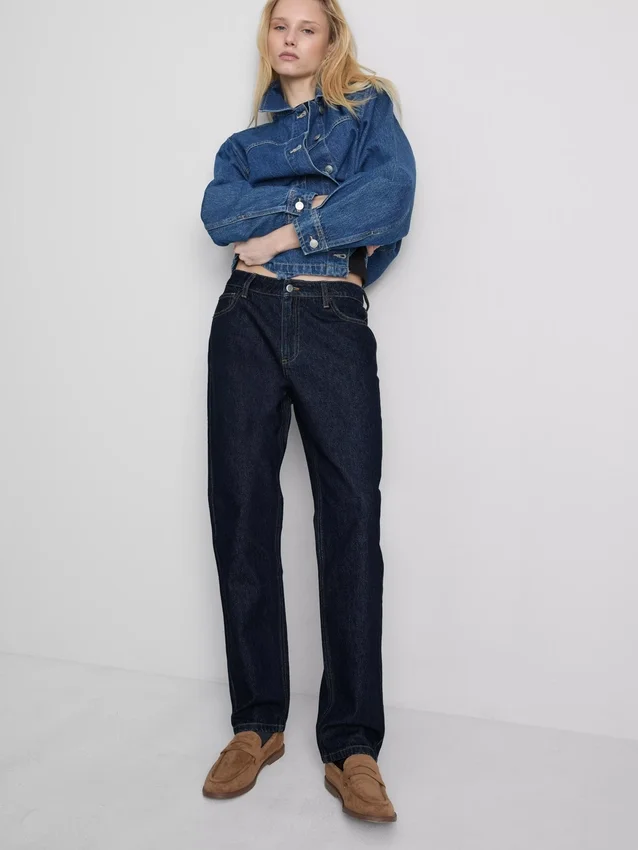 Baumwoll-Jeans mit mittlerer Leibhöhe und geradem Bein