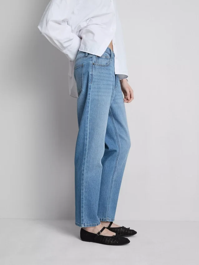 Baumwoll-Jeans mit mittlerer Leibhöhe und geradem Bein