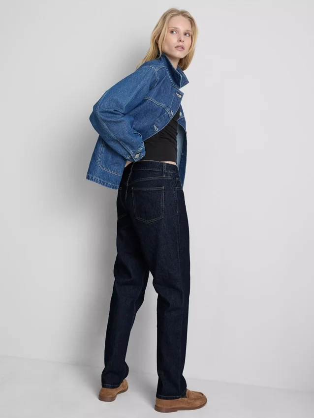 Baumwoll-Jeans mit mittlerer Leibhöhe und geradem Bein