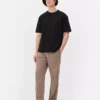 Baumwoll-T-Shirt mit gerolltem Halsausschnitt und lockerer Passform