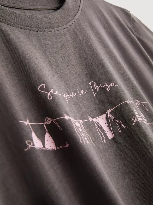 Baumwoll-T-Shirt mit Grafik und kurzen Shorts