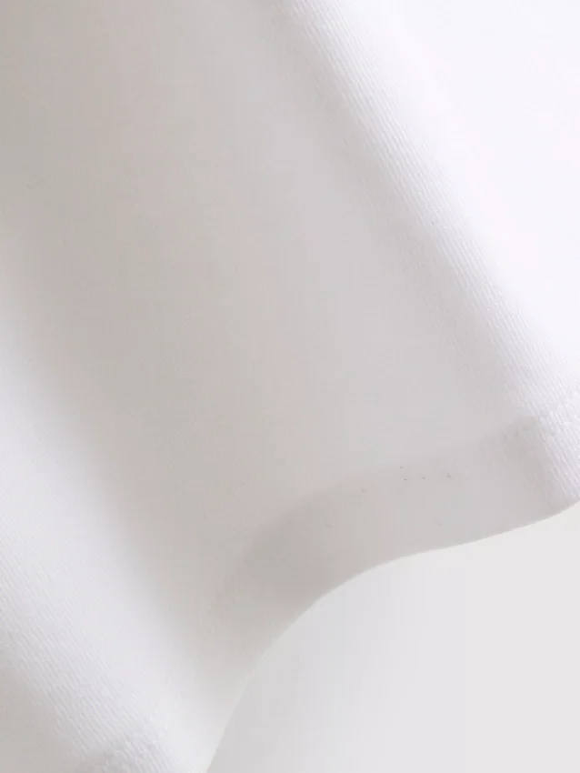 Baumwollreiches, kurzes Baby-T-Shirt mit Perlenverzierung