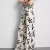 Bedruckte Hose mit weitem Bein