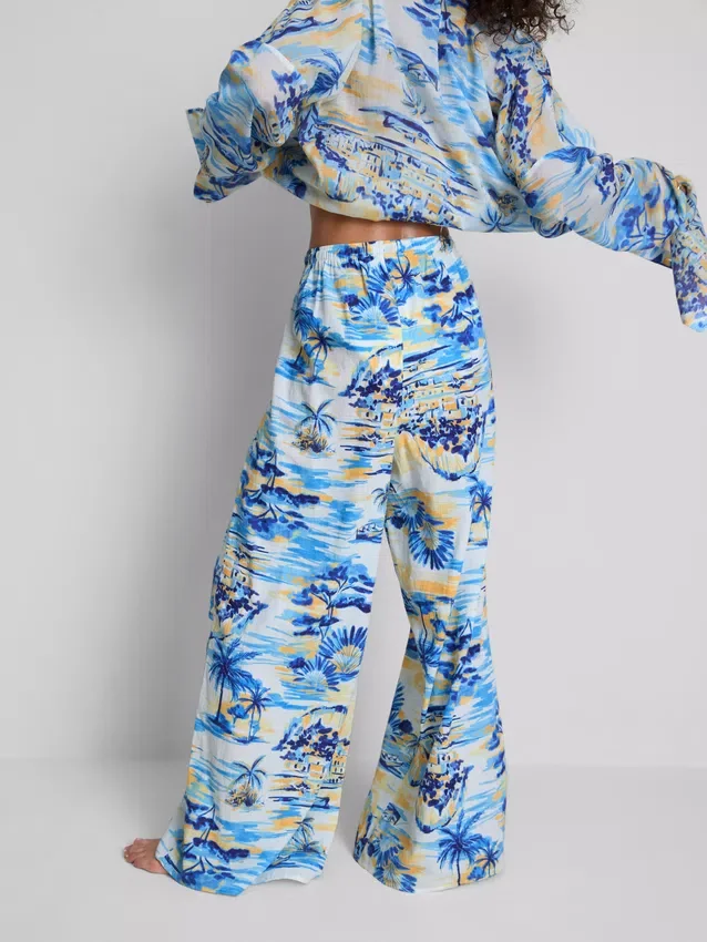 Bedruckte Strandhose mit weitem Bein