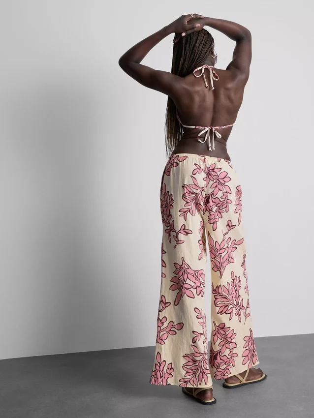 Bedruckte Strandhose mit weitem Bein