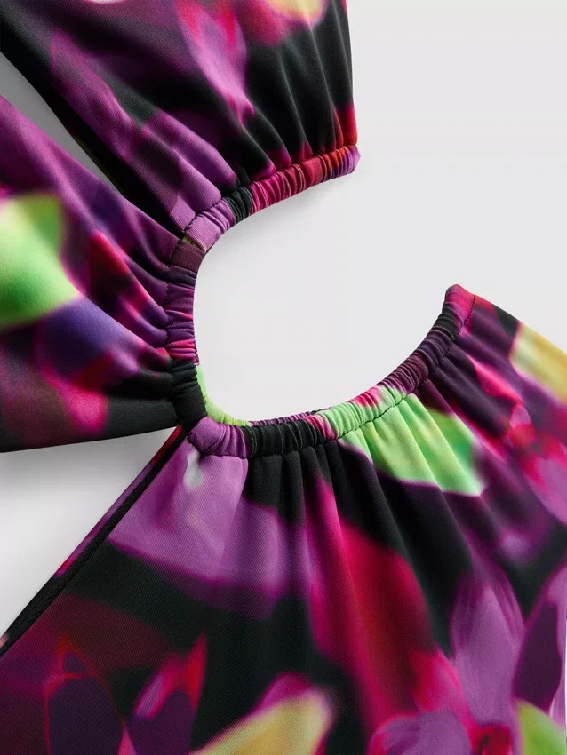 Bedruckter Badeanzug mit Cut-outs