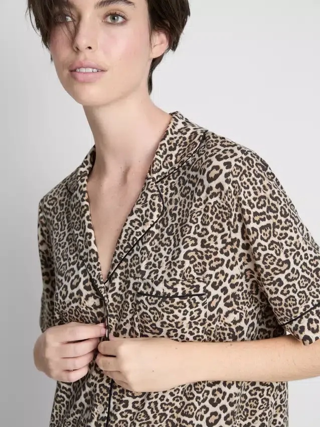 Bedruckter Shorty-Schlafanzug im Boyfriend-Stil