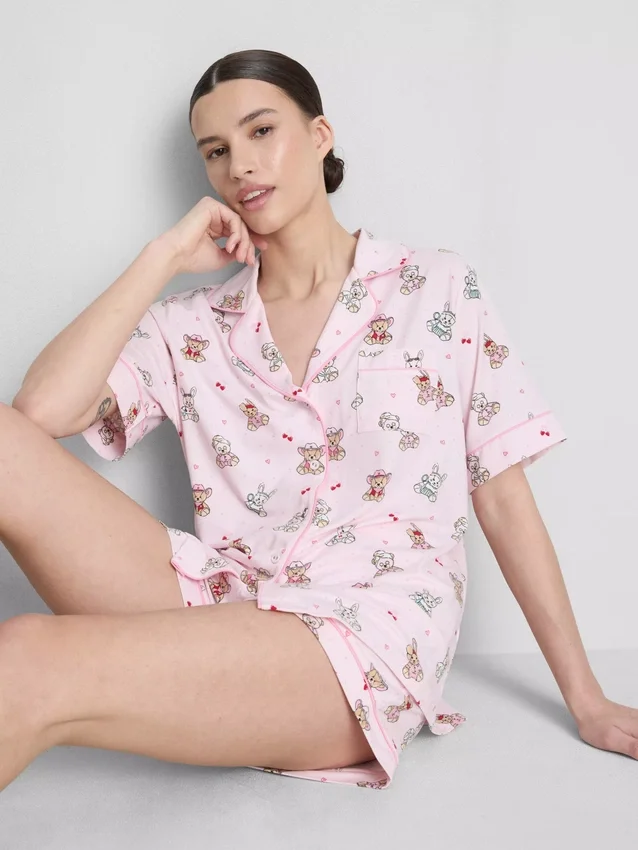Bedruckter Teddy-Boyfriend-Shorty-Schlafanzug