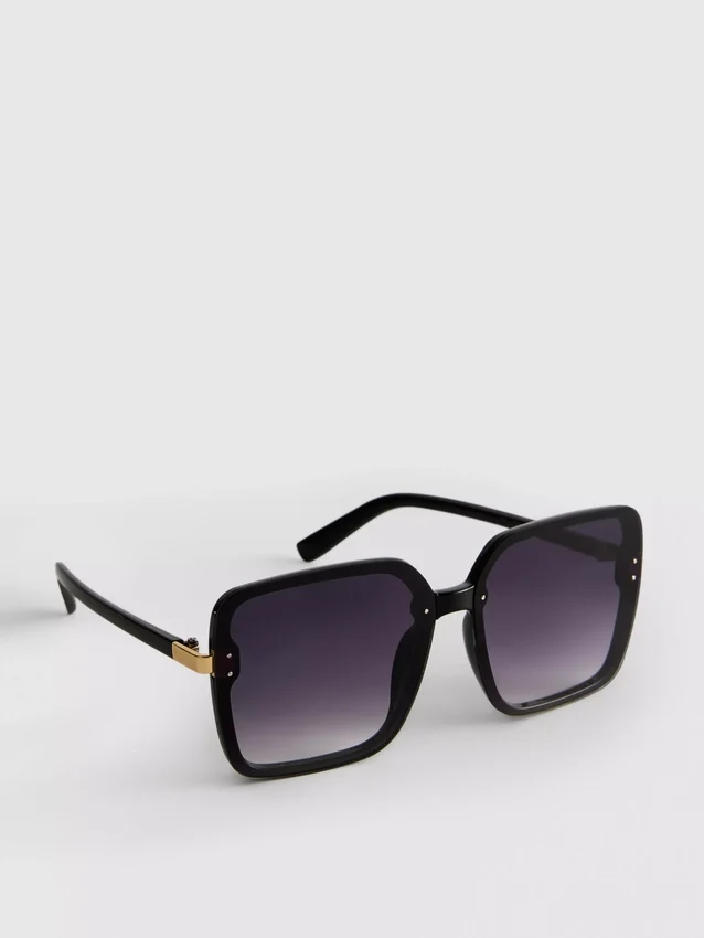 Übergrosse quadratische Sonnenbrille