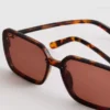 Übergrosse quadratische Sonnenbrille
