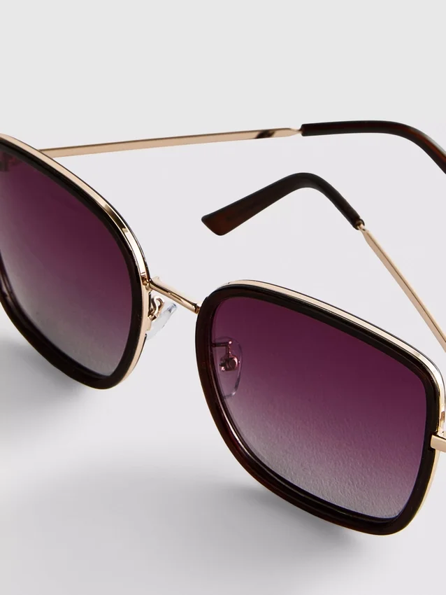 Übergrosse quadratische Sonnenbrille