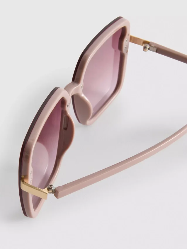 Übergrosse quadratische Sonnenbrille