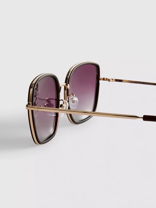 Übergrosse quadratische Sonnenbrille