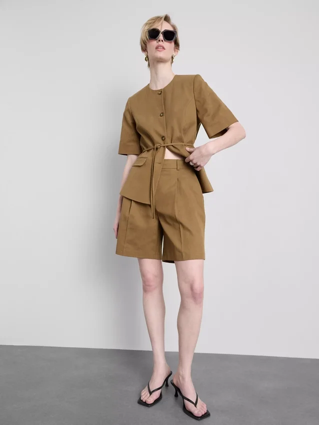 Bermuda-Shorts aus Baumwollmischung im Safari-Stil