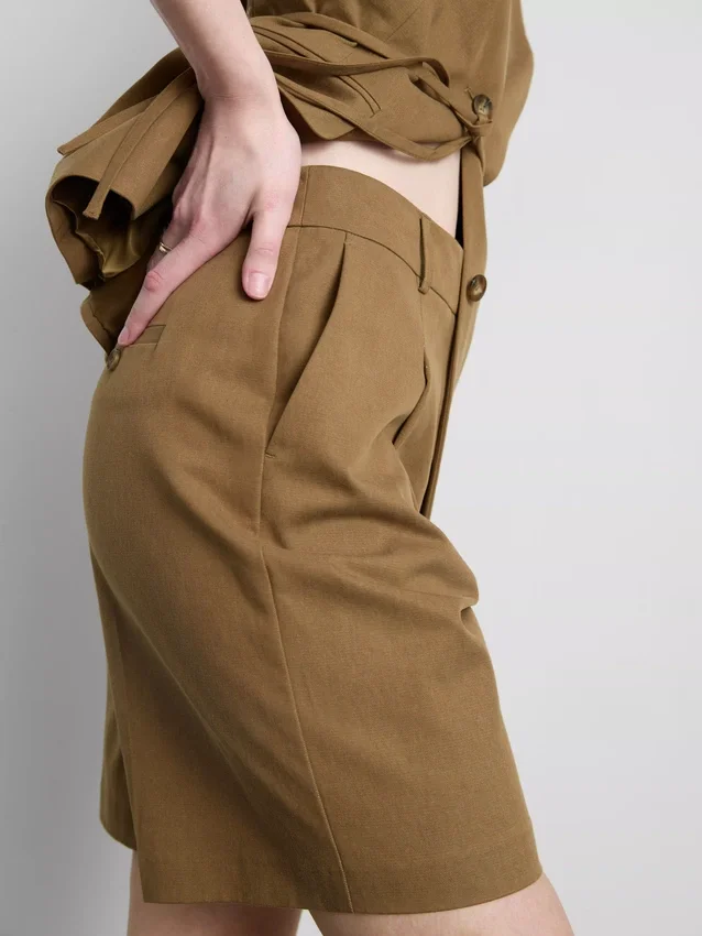 Bermuda-Shorts aus Baumwollmischung im Safari-Stil