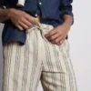Bermudashorts mit strukturierten Streifen