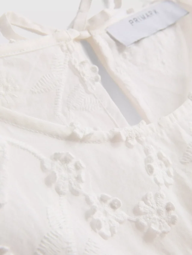 Besticktes Tanktop mit Blumenmuster und Bindeband