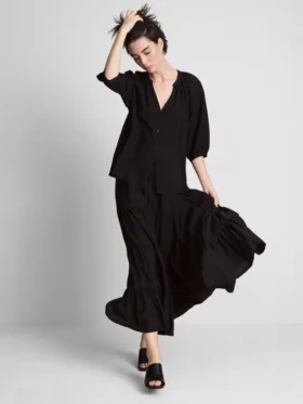 Bluse mit 3/4-Ärmeln und V-Ausschnitt