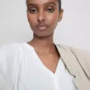 Bluse mit 3/4-Ärmeln und V-Ausschnitt