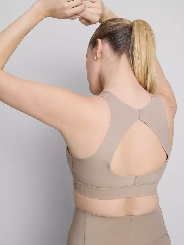 Bodysculpt Performance Crop-Top mit Cut-outs