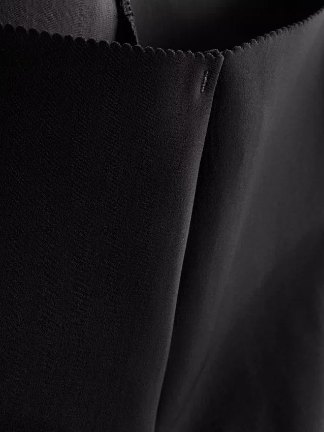 Bodysculpt Performance-Leggings mit hoher Taille und ausgestelltem Schnitt
