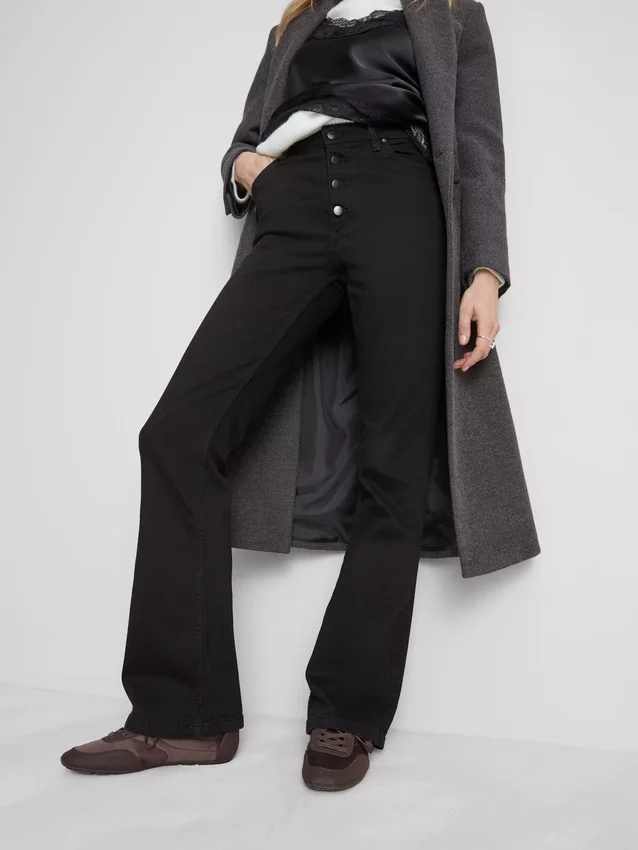 Bootcut-Jeans aus Baumwolle mit mittlerer Leibhöhe
