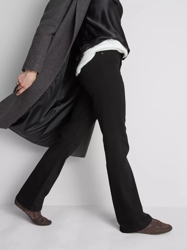 Bootcut-Jeans aus Baumwolle mit mittlerer Leibhöhe