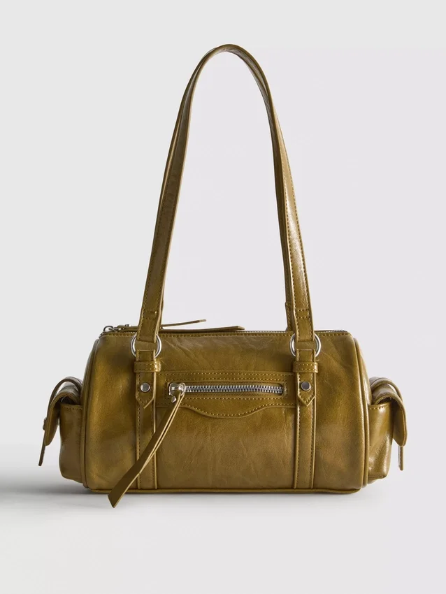 Bowler-Tasche aus Kunstleder im Used-Look