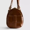 Bowler-Tasche aus Kunstleder im Used-Look