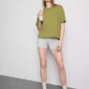 Boxy-T-Shirt aus Baumwolle mit Rundhalsausschnitt
