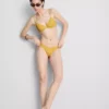 Brasilianisches Bikinihösli mit Polka-Dots