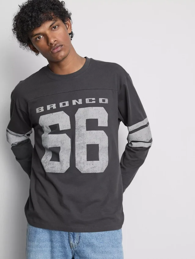Bronco Langarm-T-Shirt