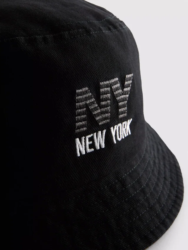 Bucket-Hat mit New-York-Logo