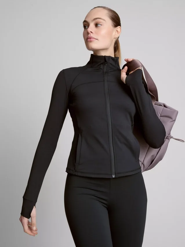 Butterweiche Funktionsjacke mit durchgehendem Reissverschluss