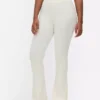 Butterweiche Leggings mit ausgestelltem Bein