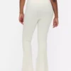 Butterweiche Leggings mit ausgestelltem Bein
