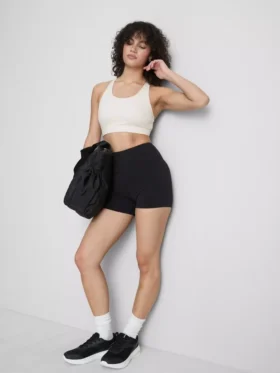 Butterweiches Crop-Top mit Trägern