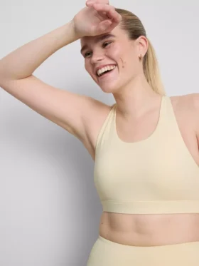 Butterweiches Crop-Top mit Trägern