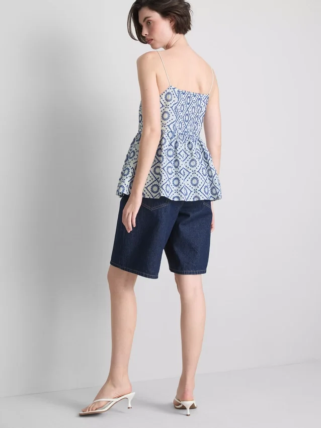 Cami-Top aus Baumwolle mit Cutwork-Verzierung