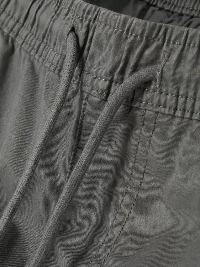 Cargohose mit Umschlag