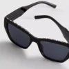 Cat-Eye-Sonnenbrille mit Nieten