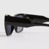 Cat-Eye-Sonnenbrille mit Nieten