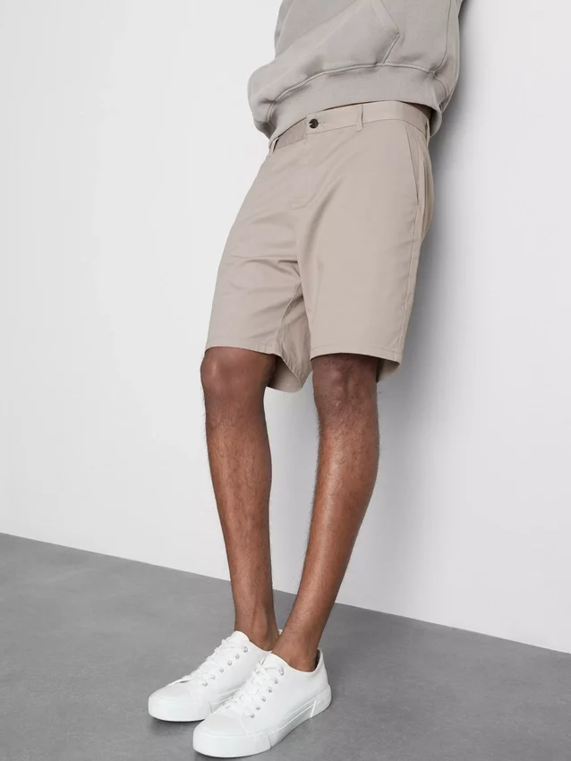 Chino-Shorts mit hohem Baumwollanteil