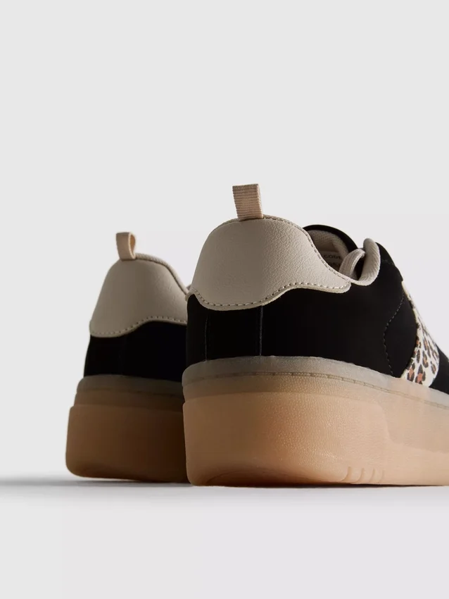 Chunky-Sneaker mit Leopardenmuster und Gummisohle