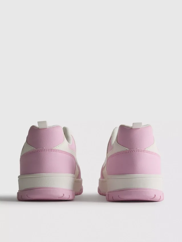 Court-Sneaker im Color-Block-Design