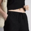 Crinkle-Shorts mit Kordelzug