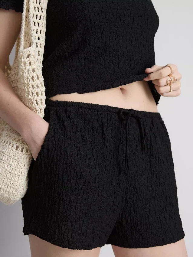 Crinkle-Shorts mit Kordelzug