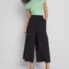 Culotte-Hose mit mittlerer Leibhöhe und weitem Bein
