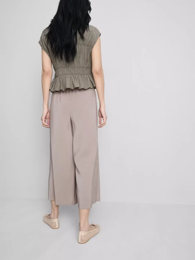 Culotte-Hose mit mittlerer Leibhöhe und weitem Bein